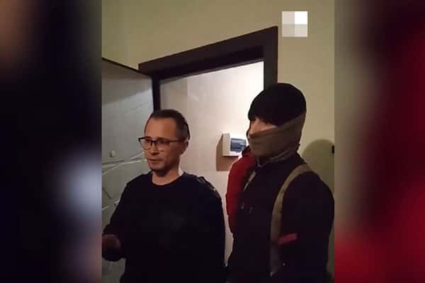 В Шале пришли с обыском к бывшему сотруднику полиции, который рассказал про укрывательство трупов