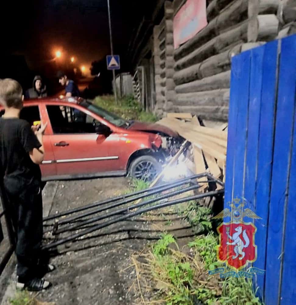 В Шалинском районе в результате ДТП был поврежден фундамент жилого дома